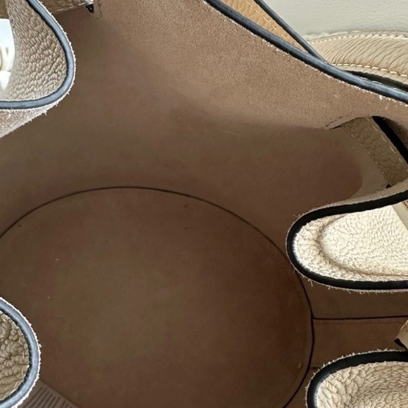 Mulberry Gray Pebbled Grain Leather Small Abbey Bucket Shoulder Bag - Picture 14 of 16